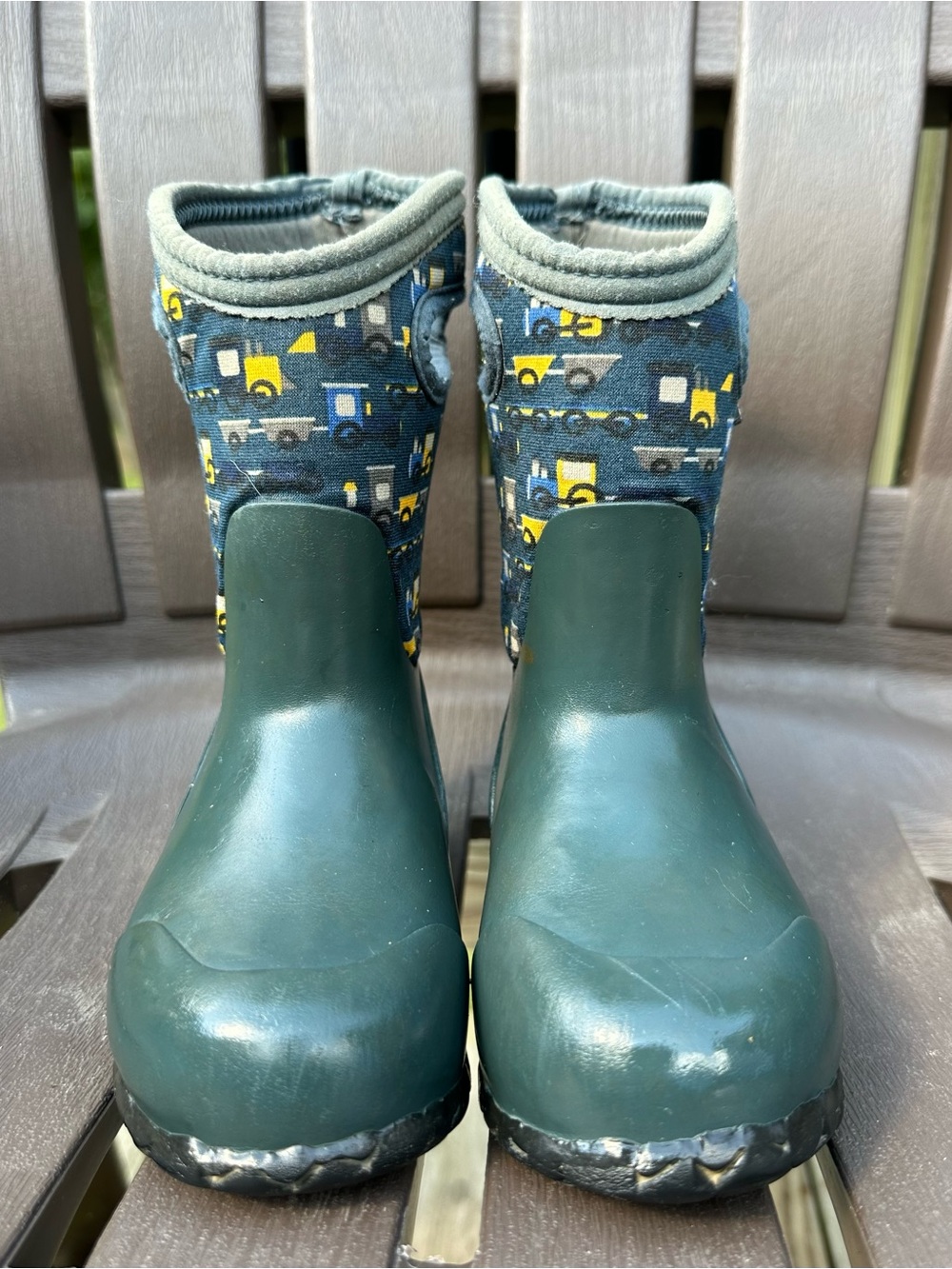 BOGS Boys Green Train Winter Boots-Size 7
